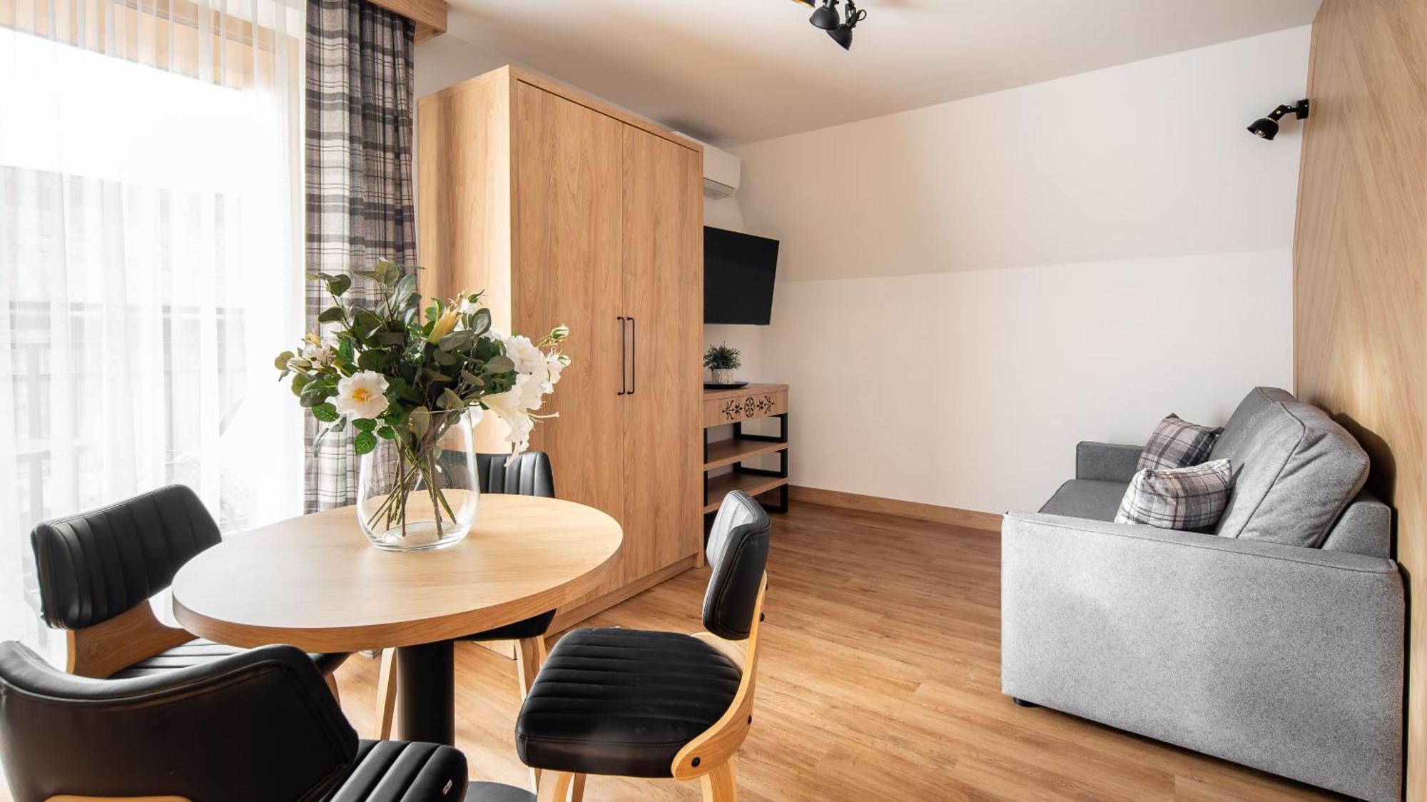Aparthotel Delta Prime Zakopane Ngoại thất bức ảnh