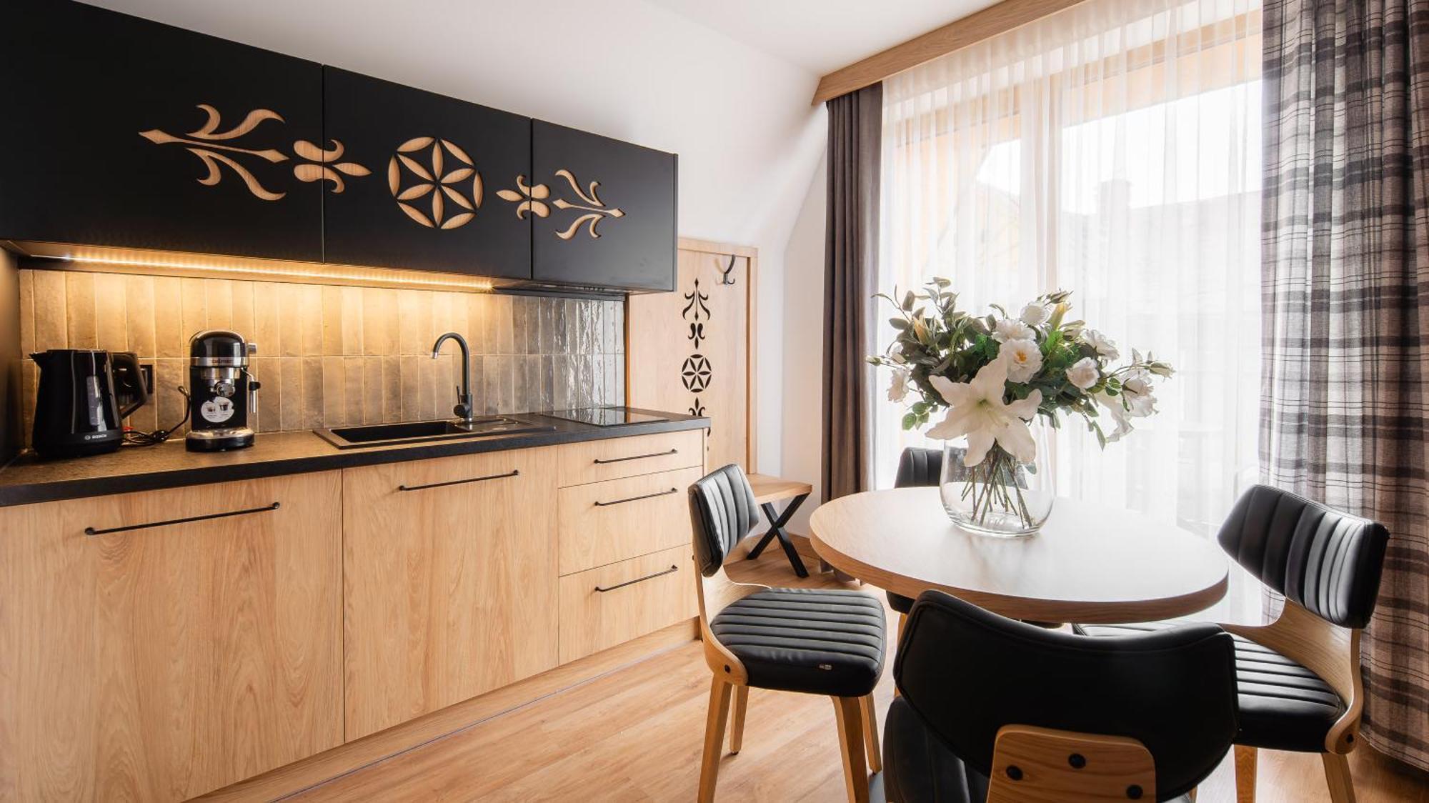 Aparthotel Delta Prime Zakopane Ngoại thất bức ảnh