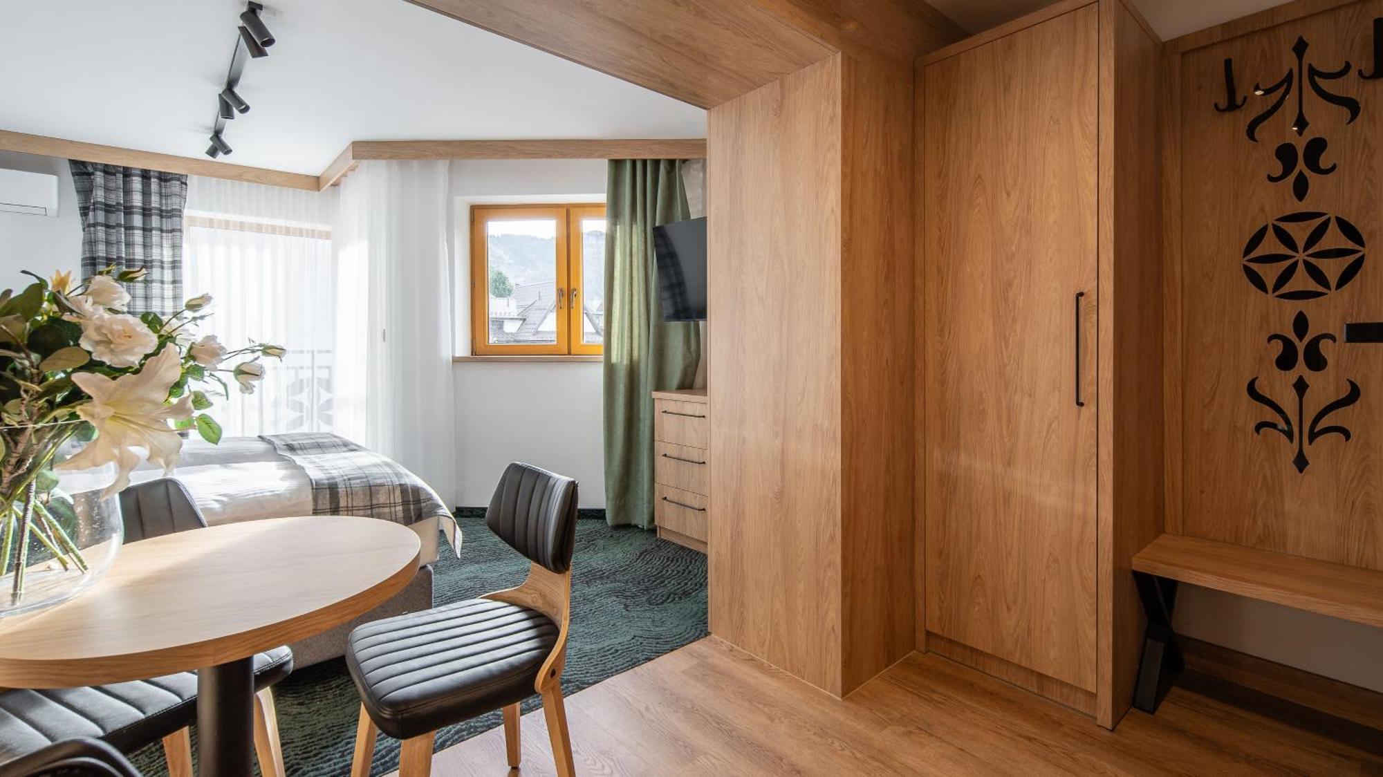 Aparthotel Delta Prime Zakopane Ngoại thất bức ảnh